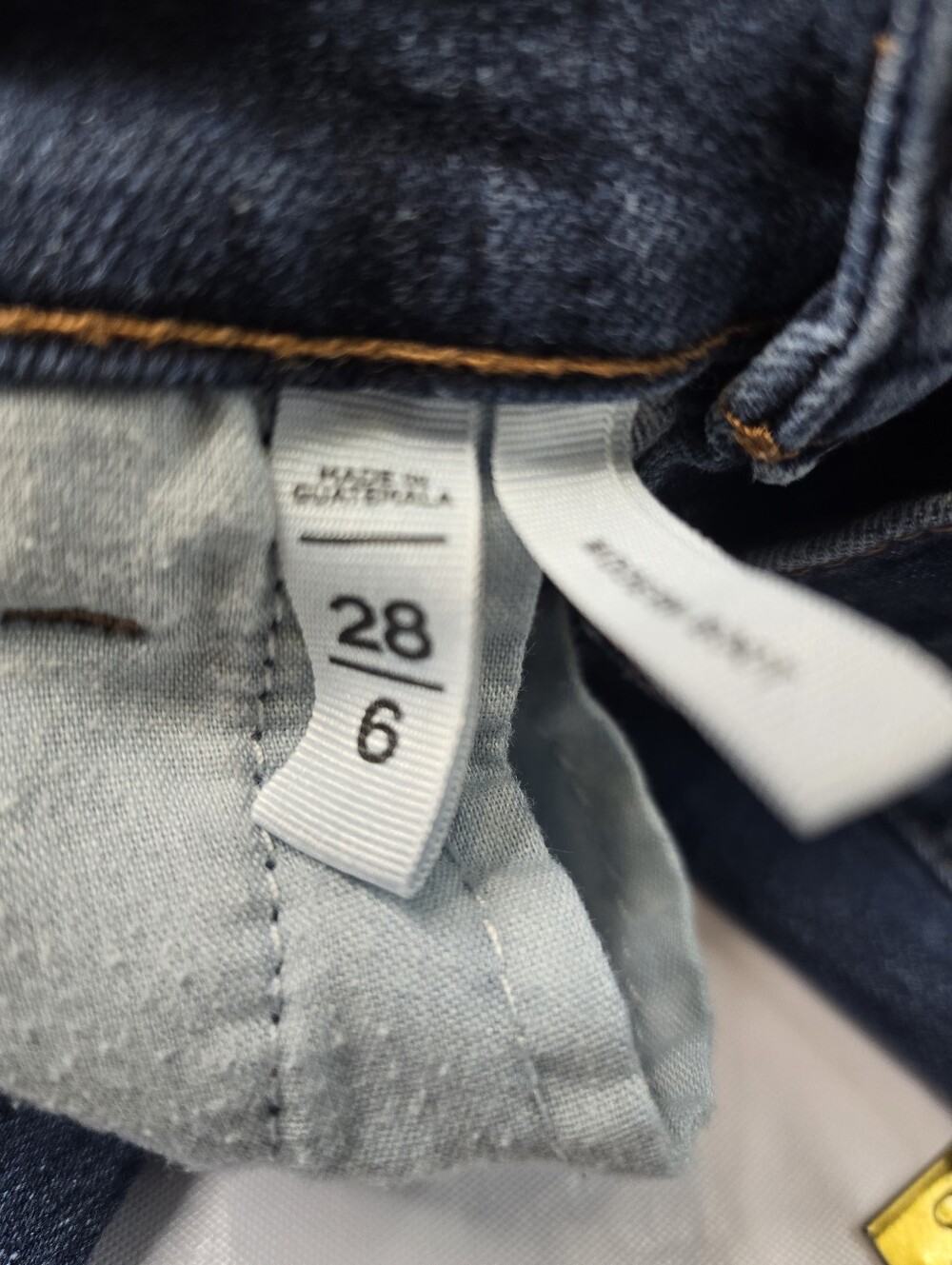 LOFT mid-rise bootcut jeans - Picture 8 of 9